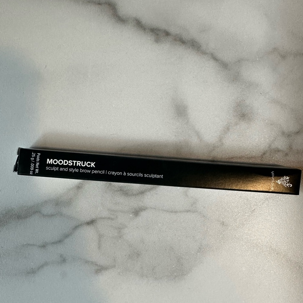 MOODSTRUCK sculpt and style brow pencil in Dark Brown